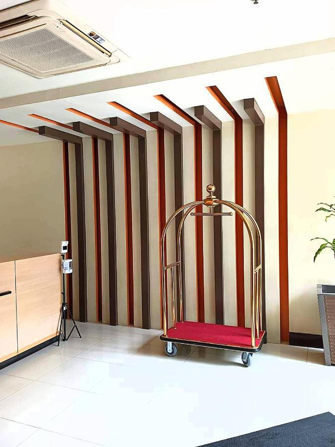 The Palm Tree Condotel Manila Airport 外观 照片